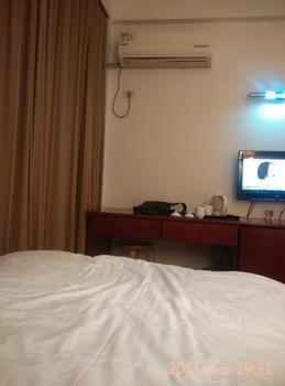 Wuhan Tianlun Holiday Hotel ภายนอก รูปภาพ