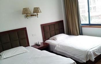 Wuhan Tianlun Holiday Hotel ภายนอก รูปภาพ
